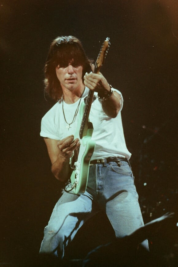Jeff Beck - Concert du ARMS Tour à Los Angeles. Le 5 décembre 1983.