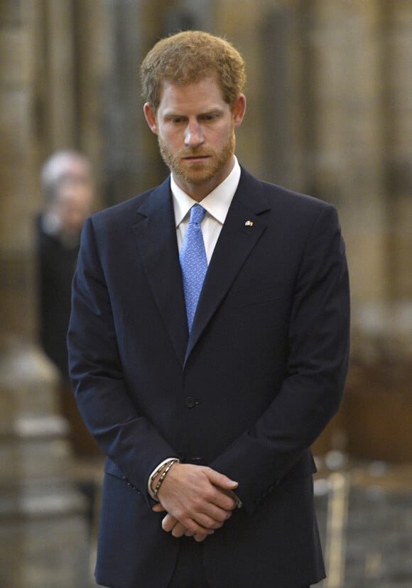 Le roi Felipe VI et la reine Letizia d'Espagne visitent l'Abbaye Westminster avec le prince Harry à Londres 