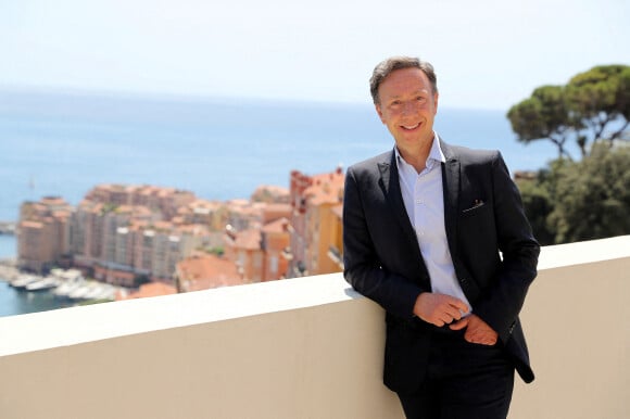 Exclusif - Stéphane Bern sur la terrasse du nouveau Musée National de Monaco pour l'exposition consacrée à l'artiste Christian Bérard (1902 – 1949) "Christian Bérard, Excentrique Bébé" à la Villa Paloma à Monaco, le 8 juillet 2022. © Jean-François Ottonello/Nice Matin/Bestimage 