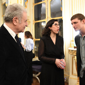 Serge Toubiana, président de Unifrance, Rima Abdul Malak, ministre de la Culture, Niels Schneider - Virginie Efira reçoit le French Cinema Award lors d'une cérémonie au ministère de La Culture à Paris le 12 janvier 2023. © Giancarlo Gorassini / Bestimage 