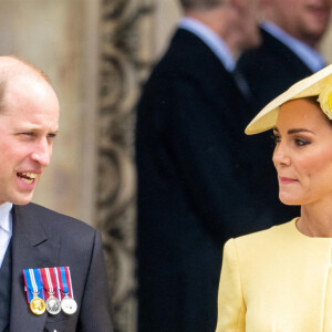 Le prince William, duc de Cambridge, et Catherine (Kate) Middleton, duchesse de Cambridge - Les membres de la famille royale et les invités lors de la messe célébrée à la cathédrale Saint-Paul de Londres, dans le cadre du jubilé de platine (70 ans de règne) de la reine Elisabeth II d'Angleterre. Londres, le 3 juin 2022. 