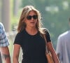 Exclusif - Jennifer Aniston arrive à un rendez-vous d'affaires à Beverly Hills, Los Angeles, Californie, Etats-Unis, le 24 octobre 2018. 
