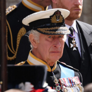Le roi Charles III d'Angleterre, le prince Harry, duc de Sussex - Sorties du service funéraire à l'Abbaye de Westminster pour les funérailles d'Etat de la reine Elizabeth II d'Angleterre.