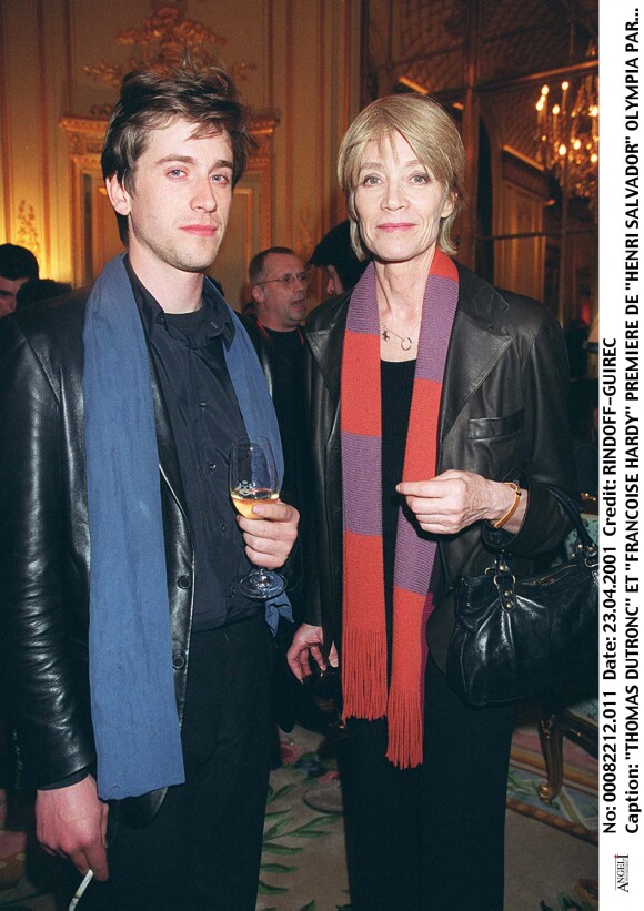 Thomas Dutronc et Françoise Hardy à la première d'Henri Salvador à l'Olympia le 23 avril 2001