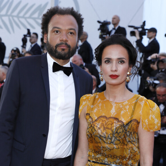 Fabrice Éboué et son ex- compagne Amelle Chahbi (habillée en Maison Paule Ka) - Montée des marches du film "Okja" lors du 70ème Festival International du Film de Cannes. Le 19 mai 2017. © Borde-Jacovides-Moreau/Bestimage 