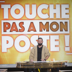 Exclusif - Cyril Hanouna - Sur le plateau de l'émission TPMP (Touche Pas à Mon Poste) présentée en direct par C.Hanouna et diffusée sur C8 - Paris le 03/01/2023 - © Jack Tribeca / Bestimage 