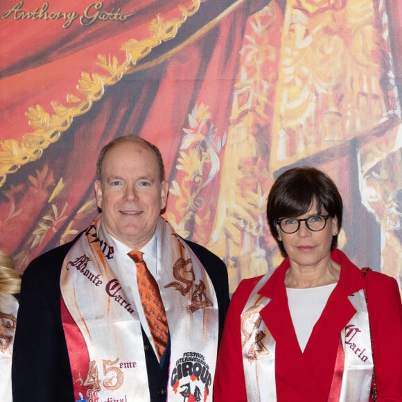 Le prince Albert II de Monaco, la princesse Stéphanie de Monaco - Arrivées lors du 45ème Festival International du Cirque de Monte Carlo sous le chapiteau Fontvieille à Monaco le 20 janvier 2023. © Olivier Huitel/Pool/Bestimage 