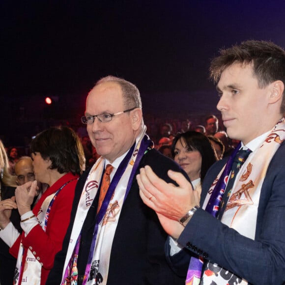 Camille Gottlieb, la princesse Stéphanie de Monaco, le prince Albert II de Monaco, Louis Ducruet et sa femme Marie - 45ème Festival International du Cirque de Monte Carlo sous le chapiteau Fontvieille à Monaco le 20 janvier 2023. © Olivier Huitel/Pool/Bestimage 