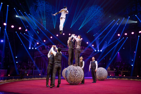 Mystery of Gentlemen - 45ème Festival International du Cirque de Monte Carlo sous le chapiteau Fontvieille à Monaco le 20 janvier 2023. © Olivier Huitel/Pool/Bestimage 