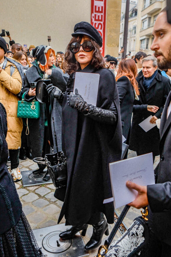 Isabelle Adjani - Arrivées au défilé de mode Haute-Couture Christian Dior au musée Rodin lors de la Fashion Week de Paris, France. © Veeren-Clovis/Bestimage 