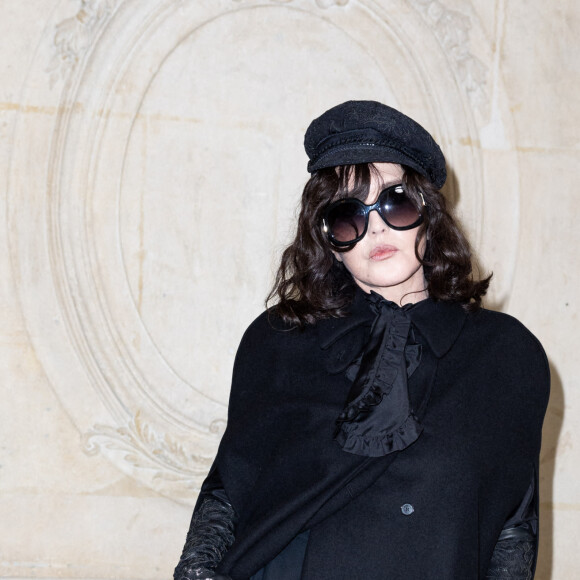 Isabelle Adjani - Photocall au défilé de mode Haute-Couture Christian Dior au musée Rodin lors de la Fashion Week Printemps-été 2023 de Paris, France, le 23 janvier 2023. © Olivier Borde/Bestimage 