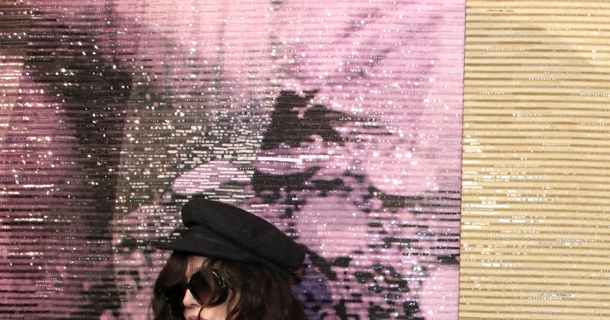 Isabelle Adjani et Camille Cottin - Photocall au défilé de mode Haute