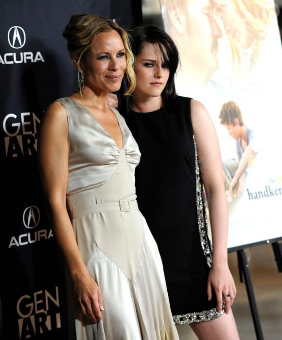 Kristen Stewart et Maria Bello à l'avant-première de The Yellow Hendkerchief, à Los Angeles, le 18 février 2010 !