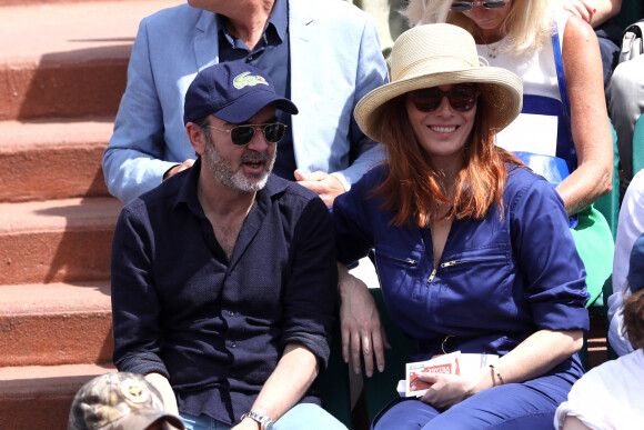 Bruno Solo et sa femme Véronique dans les tribunes lors des internationaux de France de Roland Garros à Paris, le 31 mai 2017. © - Dominique Jacovides - Cyril Moreau/ Bestimage 