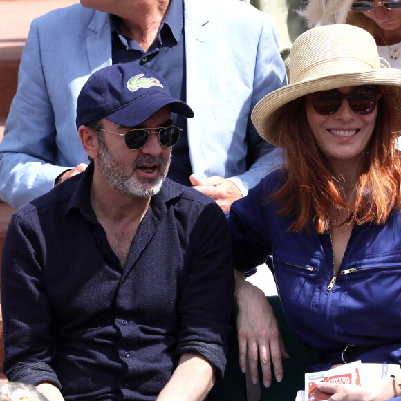 Bruno Solo et sa femme Véronique dans les tribunes lors des internationaux de France de Roland Garros à Paris, le 31 mai 2017. © - Dominique Jacovides - Cyril Moreau/ Bestimage 
