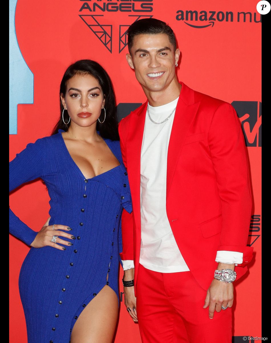 Cristiano Ronaldo et sa compagne Georgina Rodriguez à la soirée MTV European Music Awards 2019 (MTV EMA's) au FIBES Conference and Exhibition Centre à Séville en Espagne, le 3 novembre 2019