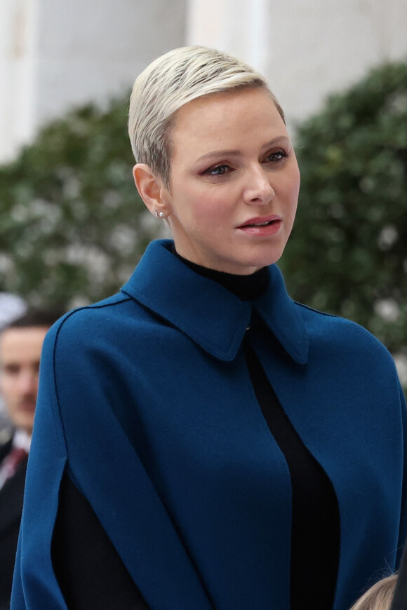 La princesse Charlene de Monaco lors du traditionnel arbre de Noël du palais princier à Monaco le 14 décembre 2022. Le couple princier et leurs enfants ont distribué cadeaux et friandises aux enfants monégasques, dans la cour du Palais. © Claudia Albuquerque / Bestimage 