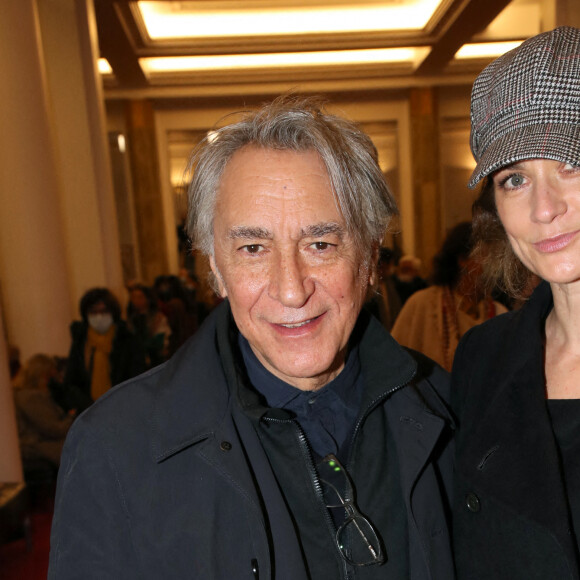 Exclusif - Richard Berry et sa femme Pascale Louange - People lors de la représentation du ballet de danse "Mosaïques" de J.Lestel à la Salle Pleyel à Paris. Le 16 février 2022 © Bertrand Rindoff Petroff / Bestimage 