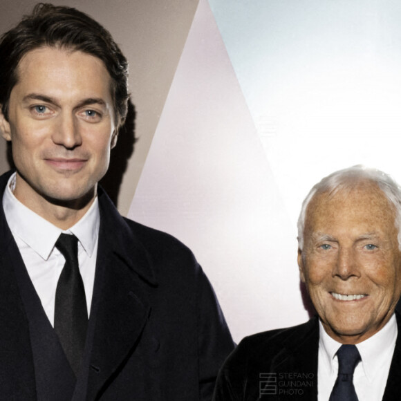 Lucas Bravo, Giorgio Armani, Melanie Laurent - Personnalités dans les backstage du défilé de mode Haute-Couture "Giorgio Armani Privé" lors de la fashion week de Paris. Le 24 janvier 2023 