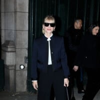 Mélanie Laurent : Costume sombre et lunettes de soleil pour une rare sortie, proche d'un "fils de" ultra-sexy