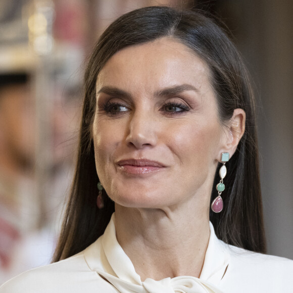 Le roi Felipe VI et la reine Letizia, lors de la réception du corps diplomatique accrédité en Espagne, au Palais Royal à Madrid, le 25 janvier 2023.