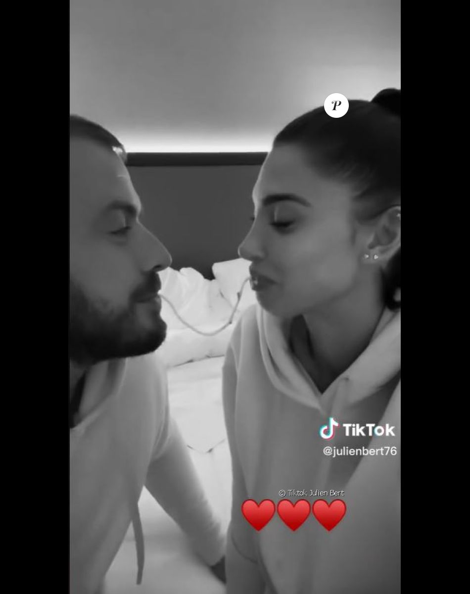 Julien Bert Melanie Dedigama En Couple Julien Bert et Mélanie Dedigama s'embrassent enfin mais un geste change  tout, leur couple dans le flou - Purepeople