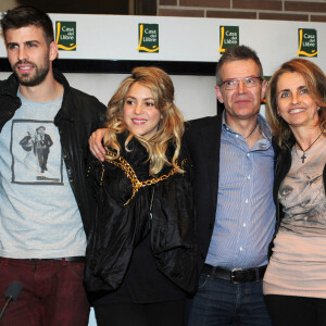 Montserrat Bernabeu - Shakira et son compagnon Gerard Pique au lancement du nouveau livre de Joan Pique, le pere de Gerard, a Barcelone.