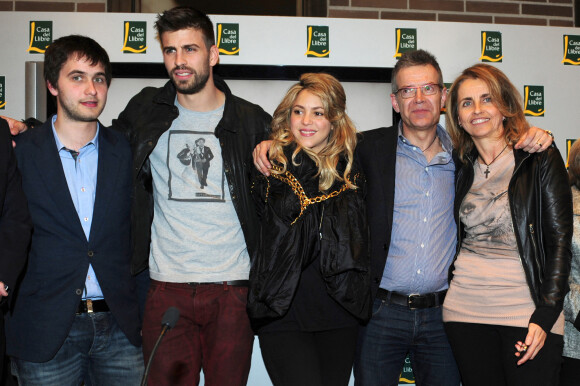 Montserrat Bernabeu - Shakira et son compagnon Gerard Pique au lancement du nouveau livre de Joan Pique, le pere de Gerard, a Barcelone.