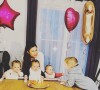 Laëtitia Provenchère de "Familles nombreuses" fête les 1 ans de ses triplées