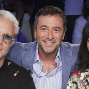Exclusif - Guillaume Genton, Bernard Montiel, Géraldine Maillet sur le plateau de l'émission TPMP (Touche Pas à Mon Poste) présentée en direct par C.Hanouna et diffusée sur C8 à Paris le 31 août 2022 - © Jack Tribeca / Bestimage