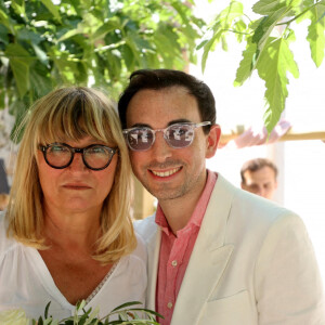 Exclusif - Christine Bravo et Jordan De Luxe Mariage civil de Christine Bravo et Stéphane Bachot devant la mairie de Occhiatana en Corse le 11 Juin 2022 © Dominique Jacovides / Bestimage