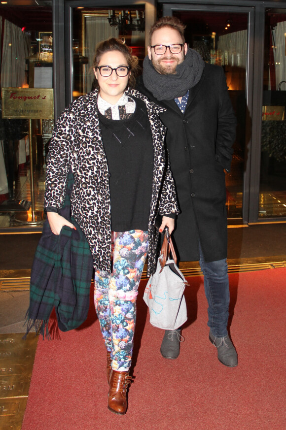 Exclusif - Marilou Berry et Arnaud Schneider - Marilou Berry et son compagnon Arnaud Schneider dînent au Fouquet's et passent la soirée au Queen à Paris le 4 mars 2015.