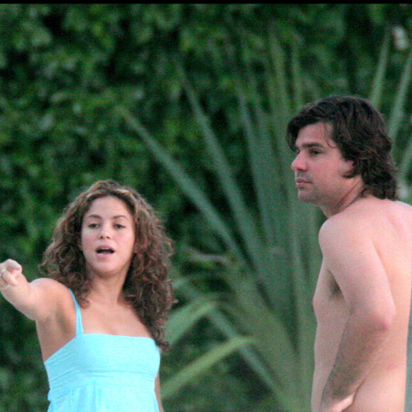 Exclusif - Shakira et Antonio de la Rúa en vacances à Miami en 2006