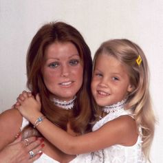 Lisa Marie Presley (enfant) et sa mère Priscilla