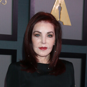 Priscilla Presley au photocall des "13th Governors Awards" à Century City, le 20 novembre 2022. © Kay Blake/Zuma Press/Bestimage 