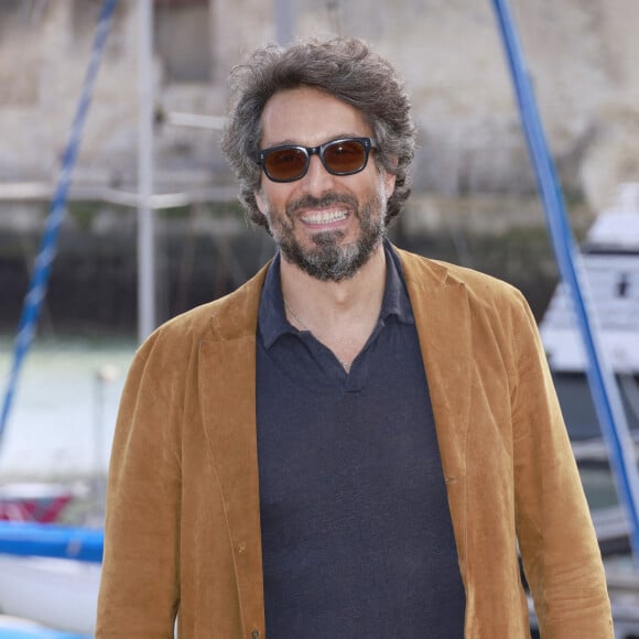 Vincent Elbaz de SYNDROME E Le festival de fiction TV de La Rochelle vendredi 16 septembre 2022. © Christophe Aubert via Bestimage