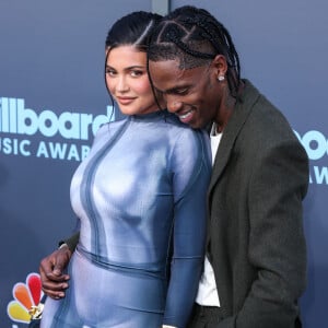 Kylie Jenner et Travis Scott lors du Billboard Music Awards le 15 mai 2022, à Las-Vegas.
