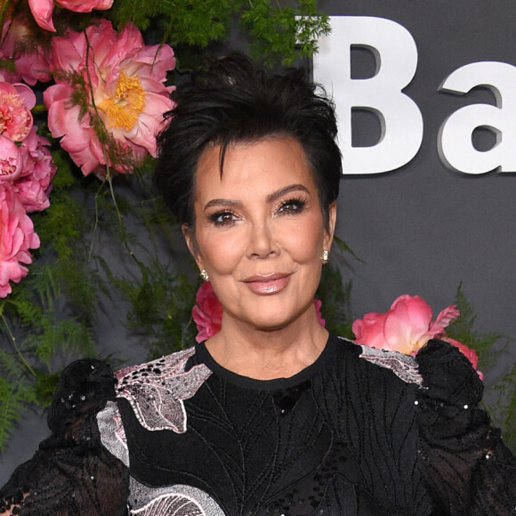 Kris Jenner au Gala Baby2bay de 2022 à West Hollywood, Los Angeles le 12 novembre 2022 par Lisa OConnor.