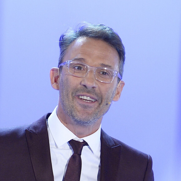 Julien Courbet - Enregistrement de l'émission "Vivement Dimanche" à Paris le 13 Janvier 2016 et qui sera diffusée le 17 Janvier 2016. Invité principal Les Chevaliers du fiel. © Coadic Guirec/Bestimage