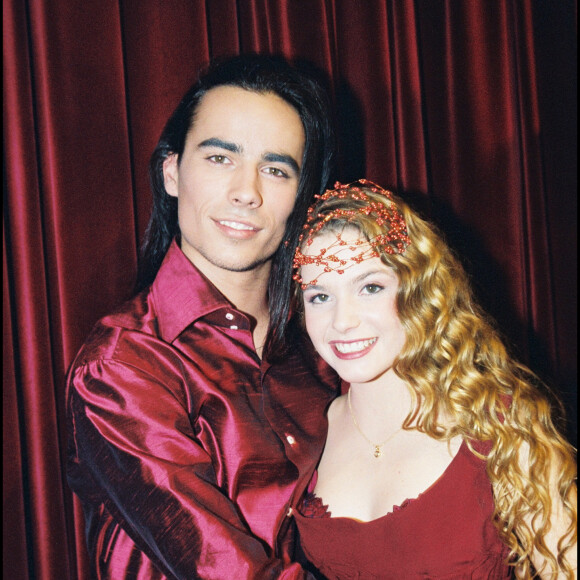 Archives - Damien Sargue et Cécilia Cara à la soirée "Roméo et Juliette" à Paris. Le 16 novembre 2000.