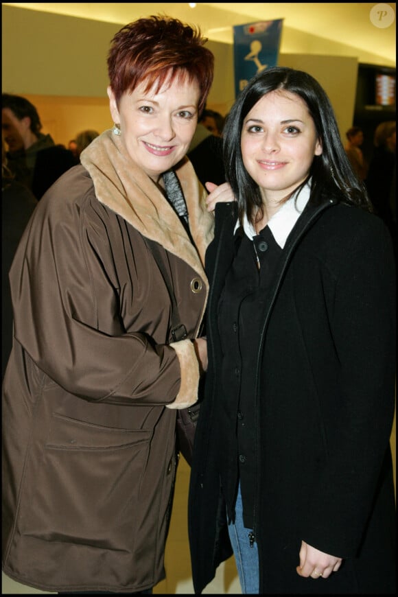 Fabienne Thibeault et sa fille Zoé au Palais des Congrès.