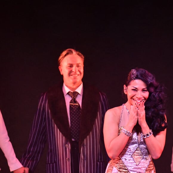 Exclusif - Roberto Alagna (Al Capone), Anggun (dans le rôle de Lily), Bruno Pelletier (l'inspecteur Eliot Ness) et Kaîna blada en représentation lors de la générale de la comédie musicale "Al Capone" aux Folies Bergère à Paris le 9 février 2023. © Veeren / B. Rindoff / Bestimage 