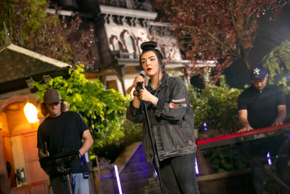 Exclusif - Hoshi - Tournage de l'émission "Nuit magique dans le monde de Disney" à Disneyland Paris. Le 9 septembre 2022. © David Papic / Disney / Bestimage