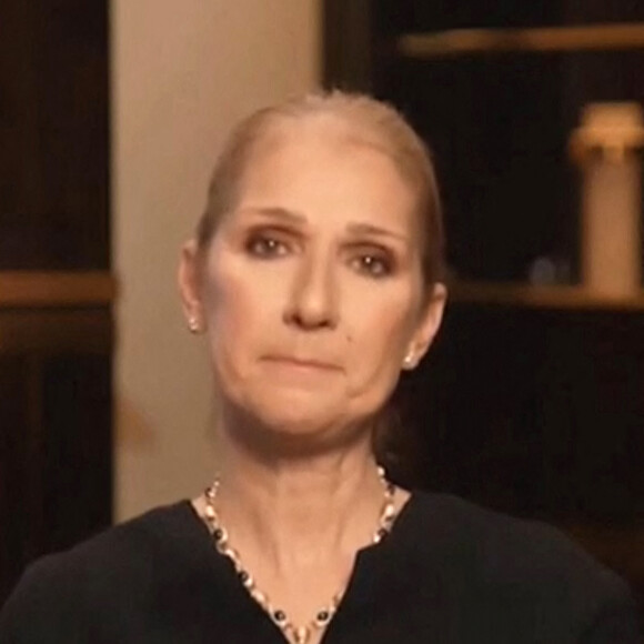 Céline Dion a annoncé ce jeudi (08/12/2022) le report une nouvelle fois de sa tournée européenne.