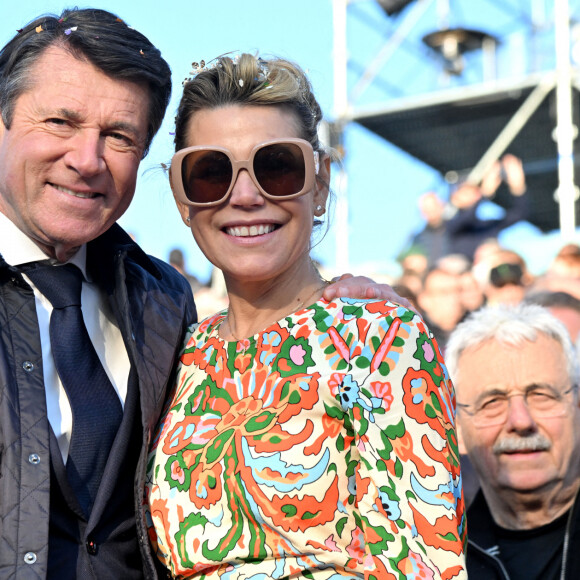 Christian Etrosi, le maire de Nice, sa femme Laura Tenoudji, Bianca, leur fille, accompagnés des petits enfants du maire, de l'artiste sculpteur Richard Orlinski, sa compagne, Elisa Bachir Bey et la chanteuse Carla Lazzari ont assisté à l'ouverture du 150eme Carnaval de Nice "Roi des Trésors du Monde" à Nice, France, le 11 février 2023. © Bruno Bebert/Bestimage 