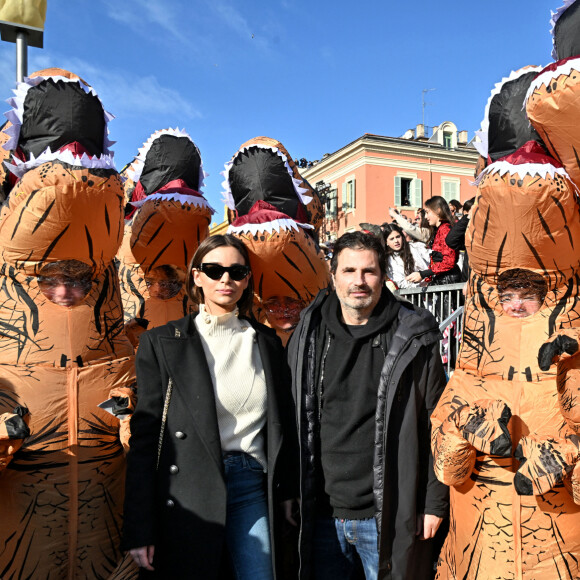 Christian Etrosi, le maire de Nice, sa femme Laura Tenoudji, Bianca, leur fille, accompagnés des petits enfants du maire, de l'artiste sculpteur Richard Orlinski, sa compagne, Elisa Bachir Bey et la chanteuse Carla Lazzari ont assisté à l'ouverture du 150eme Carnaval de Nice "Roi des Trésors du Monde" Le Carnaval de Nice se déroule du 10 au 26 février 2023. Le Carnaval niçois est l'un des trois plus grands et plus prestigieux au Monde avec ceux de Rio et de Venise. Nice, France, le 11 février 2023. © Bruno Bebert/Bestimage