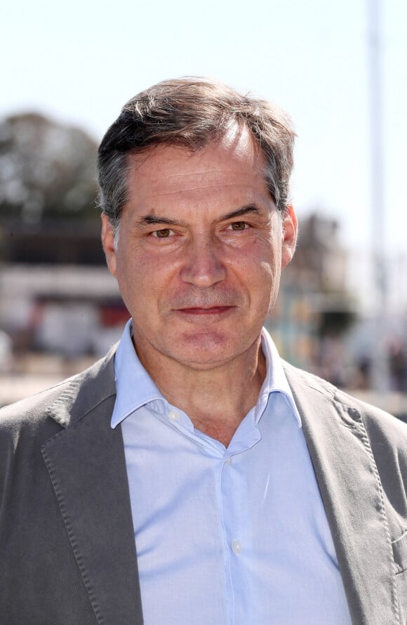 Samuel Labarthe - Photocall "Les Petits Meurtres d'Agatha Christie" lors de la 21ème édition du Festival de la Fiction TV de la Rochelle.© Patrick Bernard / Bestimage