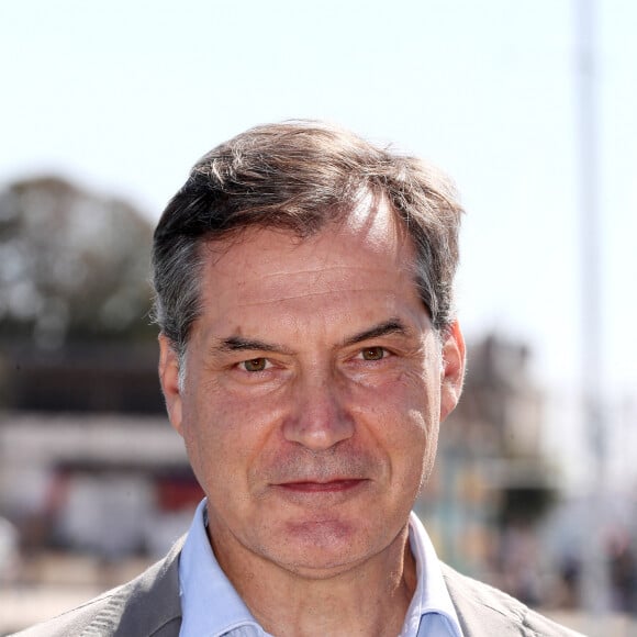 Samuel Labarthe - Photocall "Les Petits Meurtres d'Agatha Christie" lors de la 21ème édition du Festival de la Fiction TV de la Rochelle.© Patrick Bernard / Bestimage