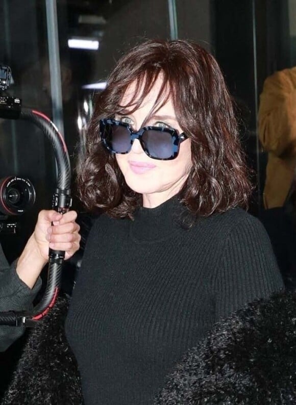 Isabelle Adjani - Arrivées des célébrités au défilé de mode prêt-à-porter automne-hiver 2023/2024 "Michael Kors" lors de la fashion week de New York le 15 février 2023