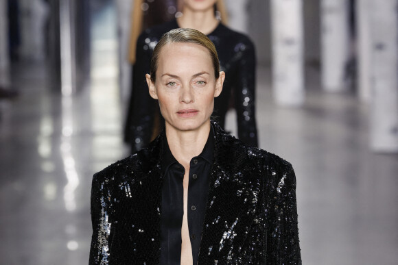 Amber Valletta - Défilé de mode prêt-à-porter automne-hiver 2023/2024 "Michael Kors" lors de la fashion week de New York. Le 15 février 2023